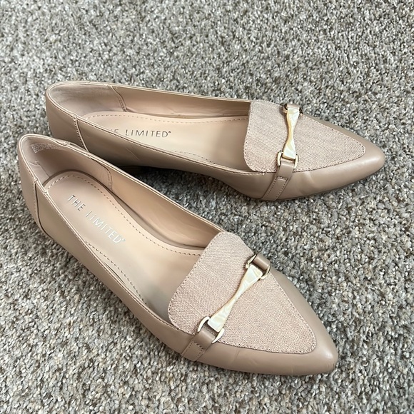 The Limited Quezon Flats - Picture 2 of 5